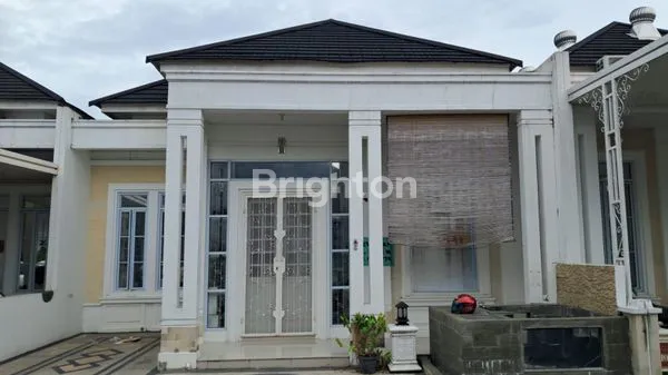 image RUMAH MEWAH CLUSTER (1)