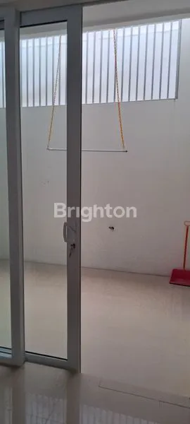 image RUMAH MEWAH CLUSTER (6)