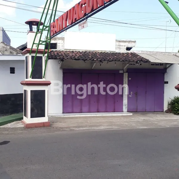 image RUMAH DAN TOKO DEKAT UNDERPASS JOGLO KADIPIRO (3)