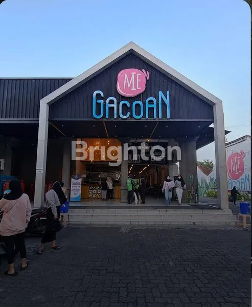 TEMPAT USAHA DI JALUR STRATEGIS KOTA SEMARANG