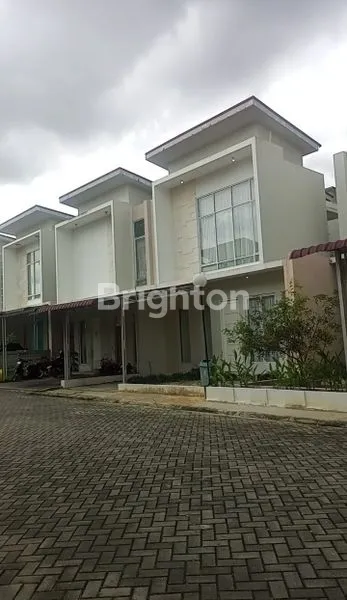 CLUSTER MEWAH DI AREA ARIFIN AHMAD