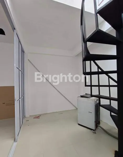 image DISEWAKAN RUMAH 2 LANTAI DI BEVERLY GREEN BATAM CENTRE (4)