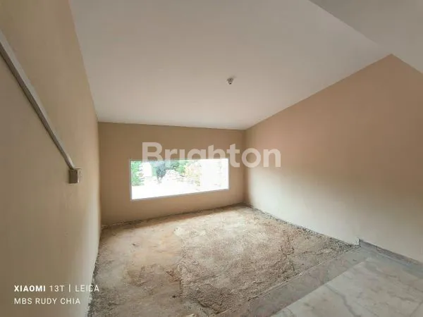 image DISEWAKAN RUMAH 2 LANTAI DI BEVERLY GREEN BATAM CENTRE (7)