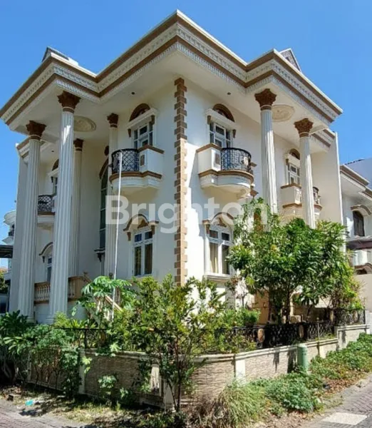 image #A4577 RUMAH SECOND CLASSIC CITRALAND SURABAYA BARAT DEKAT GRAHA FAMILY (1)