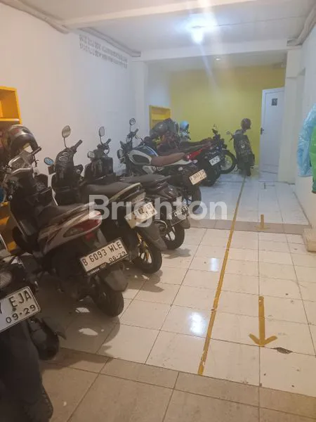 image RUMAH KOS 3 LANTAI SIAP HUNI (2)