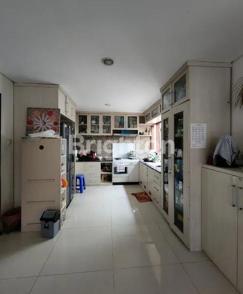 image RUMAH MEWAH TERAWAT GREENVILLE JAKARTA BARAT (4)