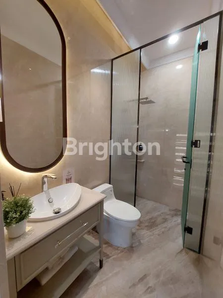 image RUMAH LUXURY MODERN GADING SERPONG (6)