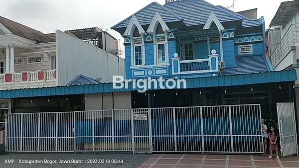 image RUMAH MEWAH LT 308 DI KOTA WISATA, KOLAM RENANG (8)