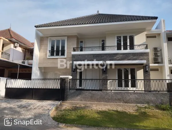 image VILLA ROYAL PAKUWON CITY BARU MEWAH 15X25M HADAP UTARA BONUS KITCHEN SET (1)