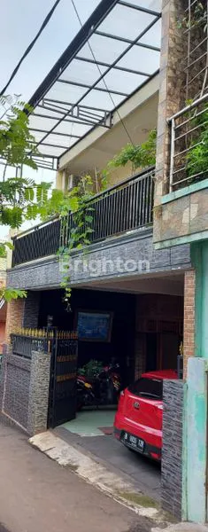 image RUMAH BESAR 2 LANTAI STRATEGIS DI CIBUBUR JAKARTA TIMUR (2)