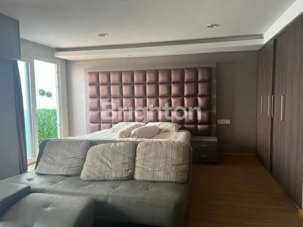 HOOK, ISTIMEWA | MG SUITE, GAJAH MADA, SEMARANG KOTA