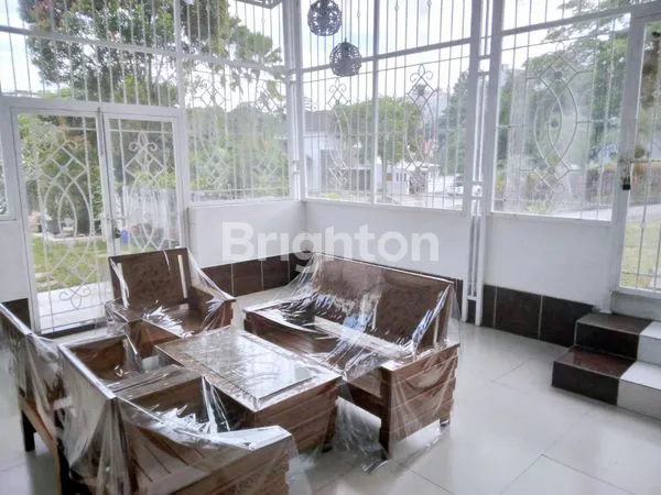 image RUMAH CANTIK MEWAH (6)