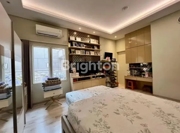 image RUMAH SECOND 2 LANTAI AREA SUTOREJO DEKAT MULYOSARI, GALAXY MALL, MERR (7)