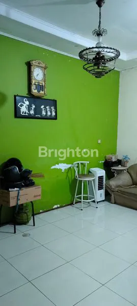 image RUMAH TAMAN APEL JAKARTA BARAT (2)