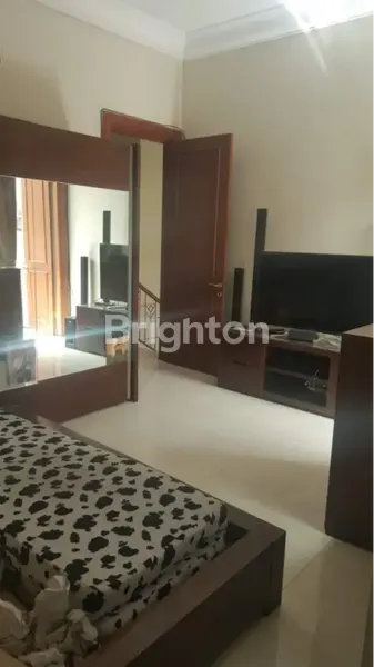 image TURUN HARGA 500JT! RUMAH BAGUS DI JEMURSARI, DEKAT RAYA PRAPEN (7)