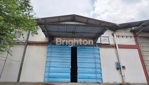 image SIAP PAKAI GUDANG KOMPLEKS KENJERAN SURABAYA TIMUR, AKSES KONTAINER 40 FEET (1)