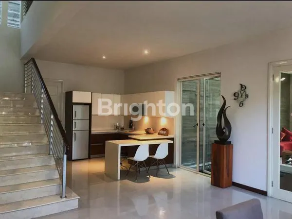 image RUMAH LUX MINIMALIS FURNISHED DIAMOND HILL CITRALAND (3)