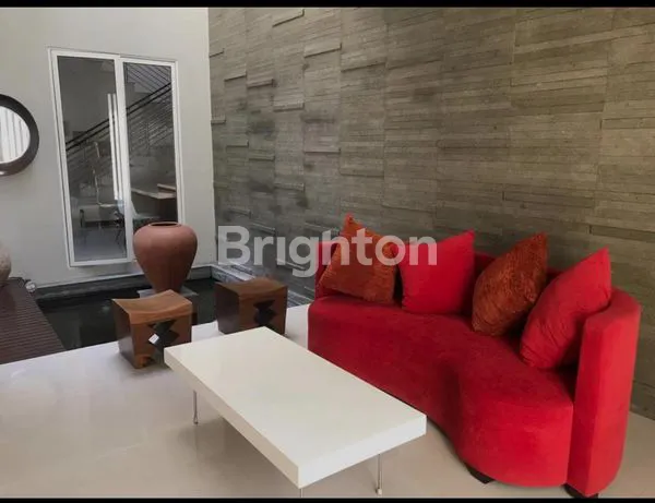 image RUMAH LUX MINIMALIS FURNISHED DIAMOND HILL CITRALAND (4)