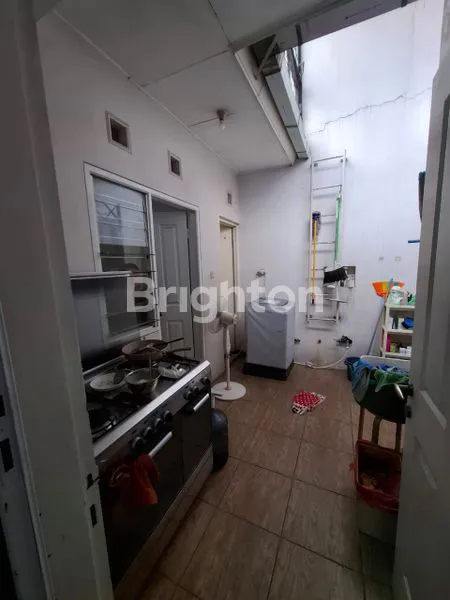 image RUMAH CANTIK DAN NYAMAN DI ALAM SUTERA (8)