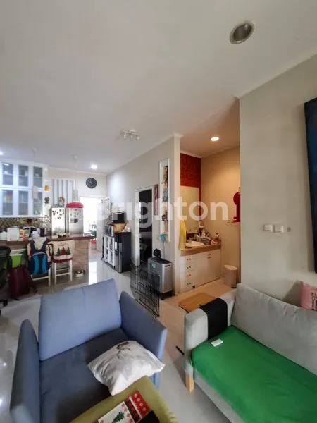 image RUMAH CANTIK DAN NYAMAN DI ALAM SUTERA (5)