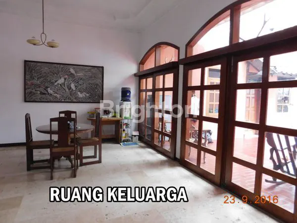 image DIJUAL RUMAH DIPOROS JL SULTAN AGUNG BATU (5)