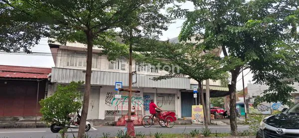 image YOS SUDARSO SIAP PAKAI RUKO 2 LANTAI (1)