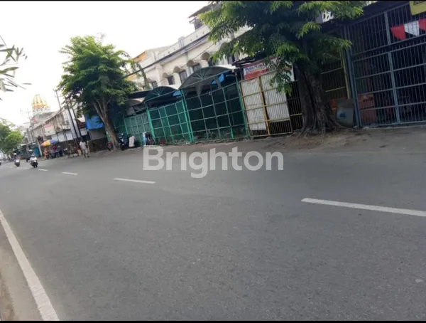 image RUKO 2 1/2 LANTAI KENJERAN LANGSUNG HADAP JALAN RAYA (4)