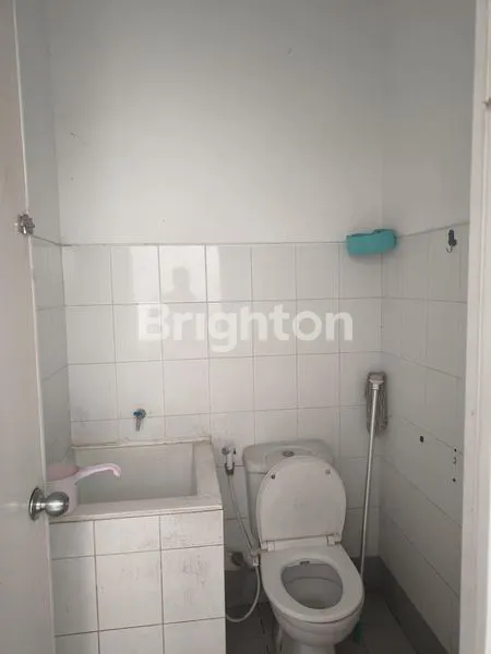 image RUMAH MUNGIL DENGAN PENCAHAYAAN TERANG SIAP HUNI (6)