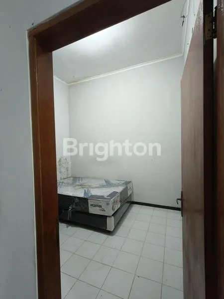 image RUMAH MUNGIL SEMI FURNISH LOKASI STRATEGIS (8)