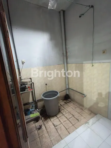 image RUMAH MUNGIL SEMI FURNISH LOKASI STRATEGIS (6)