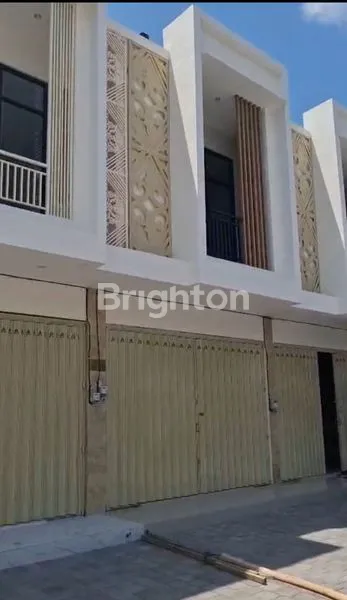 image RUKO 2 LANTAI DI PINGGIR JALAN RAYA DI BUANA KUBU TEGAL HARUM DENPASAR BARAT. LOKASI SANGAT STRATEGIS DENGAN TRAFFIC PADAT SEHINGGA SANGAT COCOK UNTUK BERBAGAI USAHA ATAUPUN SEBAGAI KANTOR (1)