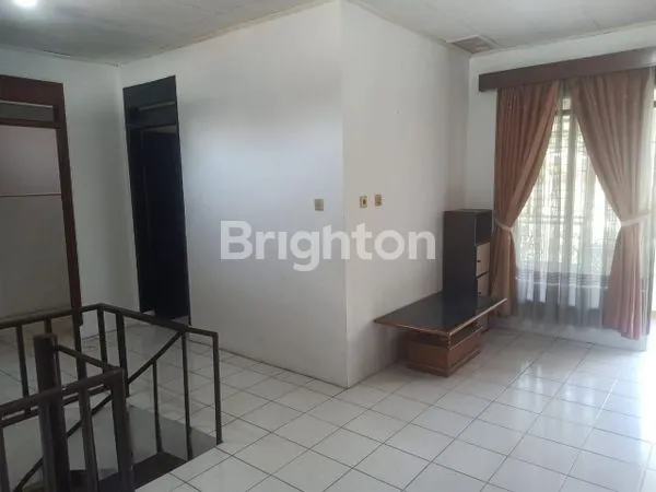 image RUMAH MEWAH 2 LANTAI DI TUBAGUS ISMAIL - AREA PREMIUM DAGO (7)