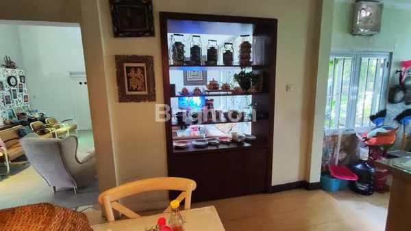 image RUMAH MEWAH 2 LANTAI DI TAMAN UBUD INDAH, LIPPO KARAWACI (5)