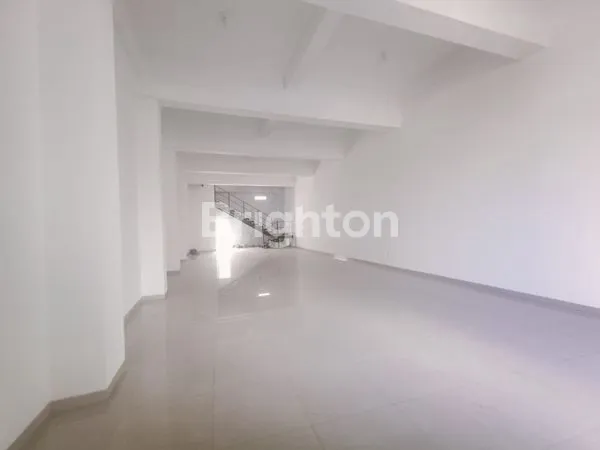 2 RUKO BERJEJER SIAP PAKAI DI TULUNGAGUNG