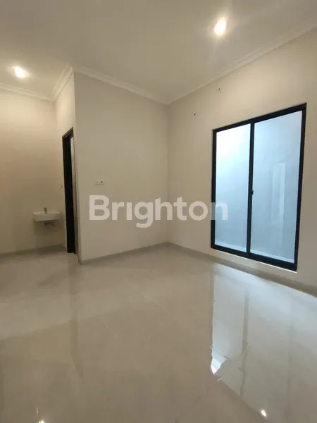 image RUMAH BARU GRESS 1M-AN AREA KLAMPIS, SURABAYA TIMUR (6)