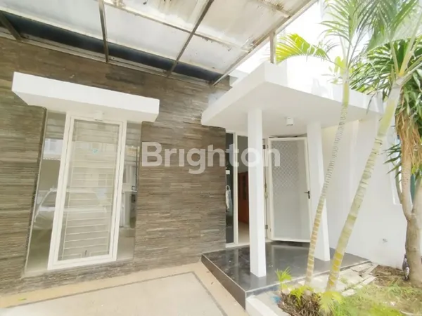 image RUMAH 2 LANTAI SIAP HUNI CLUSTER SAN DIEGO PAKUWON CITY, SURABAYA TIMUR (1)