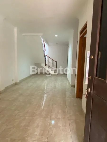 image DIJUAL RUMAH SIAP HUNI TAMAN UBUD PERMAI LIPPO KARAWACI (4)