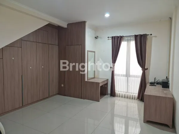 image RUMAH KEBON RAYA DURI KEPA 2½ LANTAI JAKARTA BARAT (1)