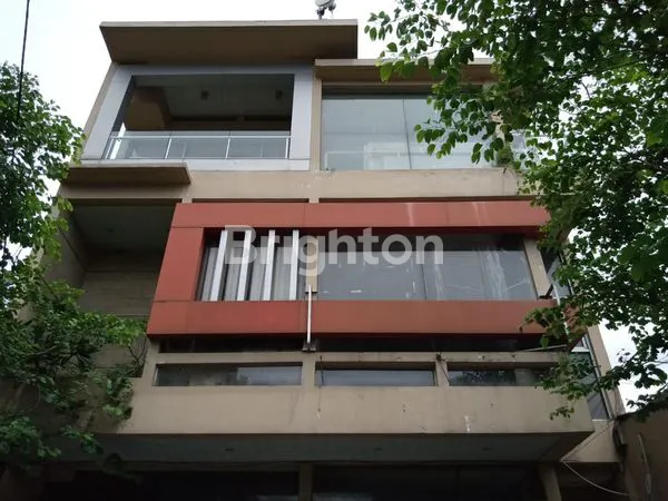 image RUKO KANTOR GUDAMG SHOWROOM 4 LANTAI DI PUSAT KOTA BANDUNG (6)