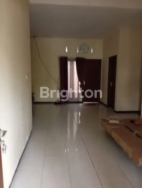 image RUMAH MEWAH MALANG ANGGUN SEJAHTERA, LT 120M2, SHM, AKSES WATERPARK (3)