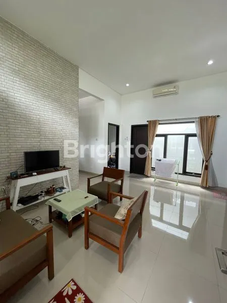 image RUMAH CLUSTER 1 LANTAI FURNISHED SIAP HUNI SOLO BARU (2)