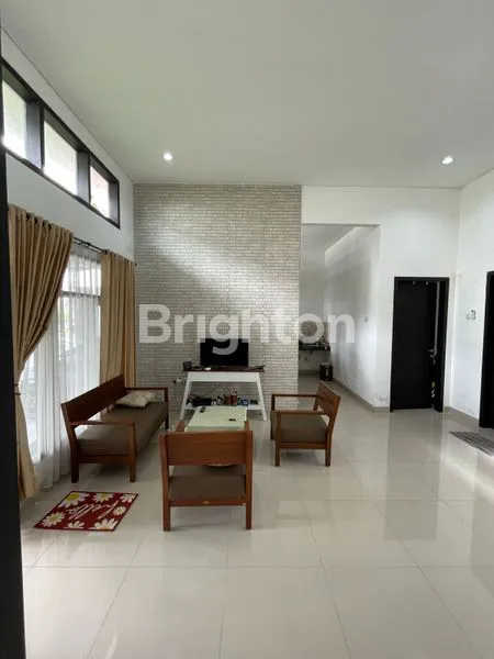 image RUMAH CLUSTER 1 LANTAI FURNISHED SIAP HUNI SOLO BARU (3)