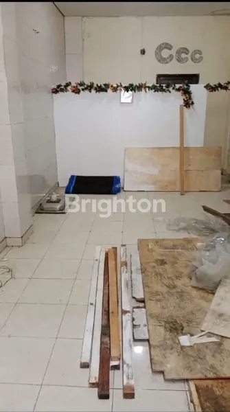 image TOKO SATU LANTAI LEBAR 7 METER TERLETAK DI AREA RAMAI TUKAD BADUNG DENPASAR (5)
