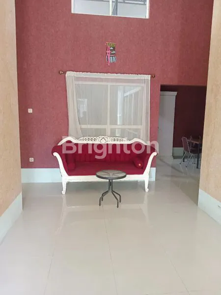 image RUMAH FULL FURNISHED SIAP HUNI TENGAH KOTA PEKANBARU (2)