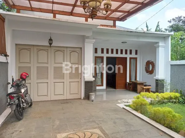 image RUMAH CANTIK 2 LANTAI BOGOR (3)