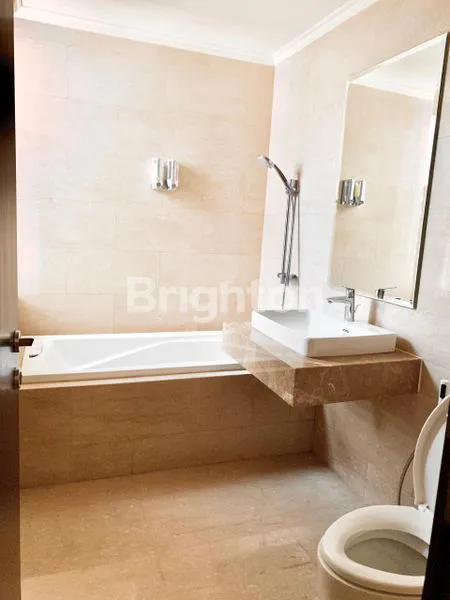 image MENTENG SAPPHIRE APARTEMEN 2 BR FULL FURNISH DEKAT KAMPUS JAKARTA PUSAT (5)