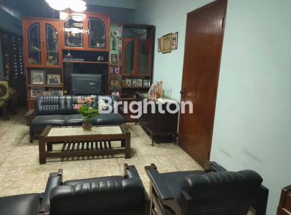 image RUMAH JL PANGLIMA SUDIRMAN SURABAYA (4)