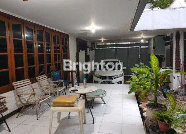 image RUMAH JL PANGLIMA SUDIRMAN SURABAYA (3)