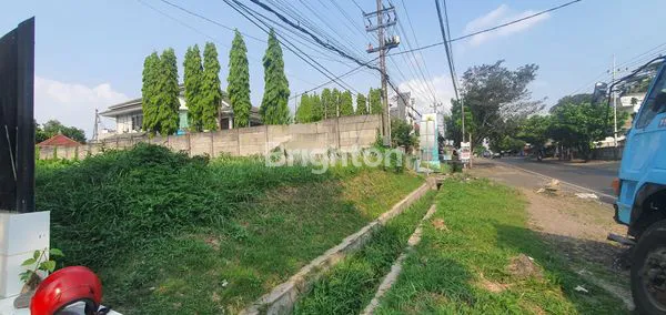 image DIJUAL TANAH DAN BANGUNAN (5)