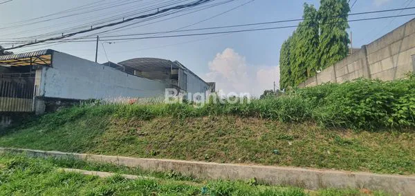 image DIJUAL TANAH DAN BANGUNAN (2)